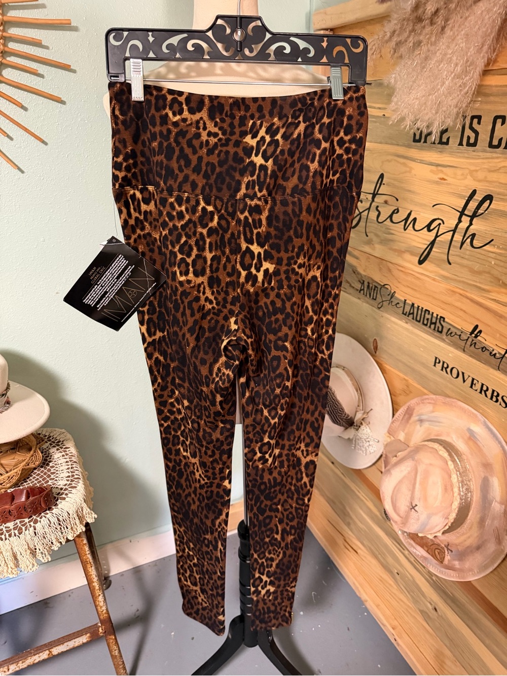 IMAN Brown Leopard-Accent Leggings